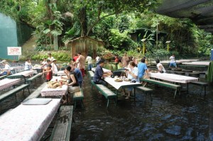 valentines-day-villa-escudero